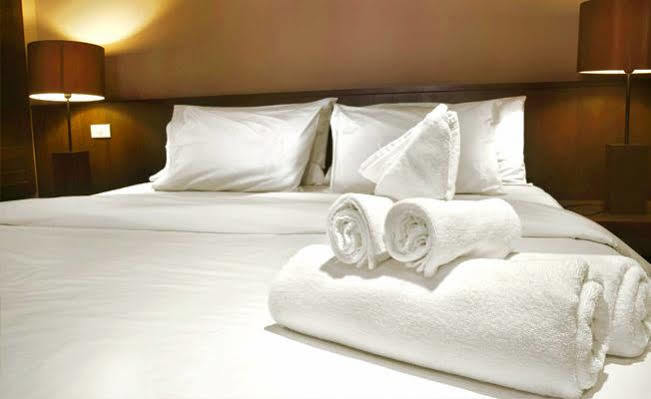 Attache Hotel Kiev Ngoại thất bức ảnh