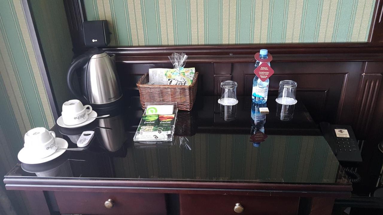 Attache Hotel Kiev Ngoại thất bức ảnh