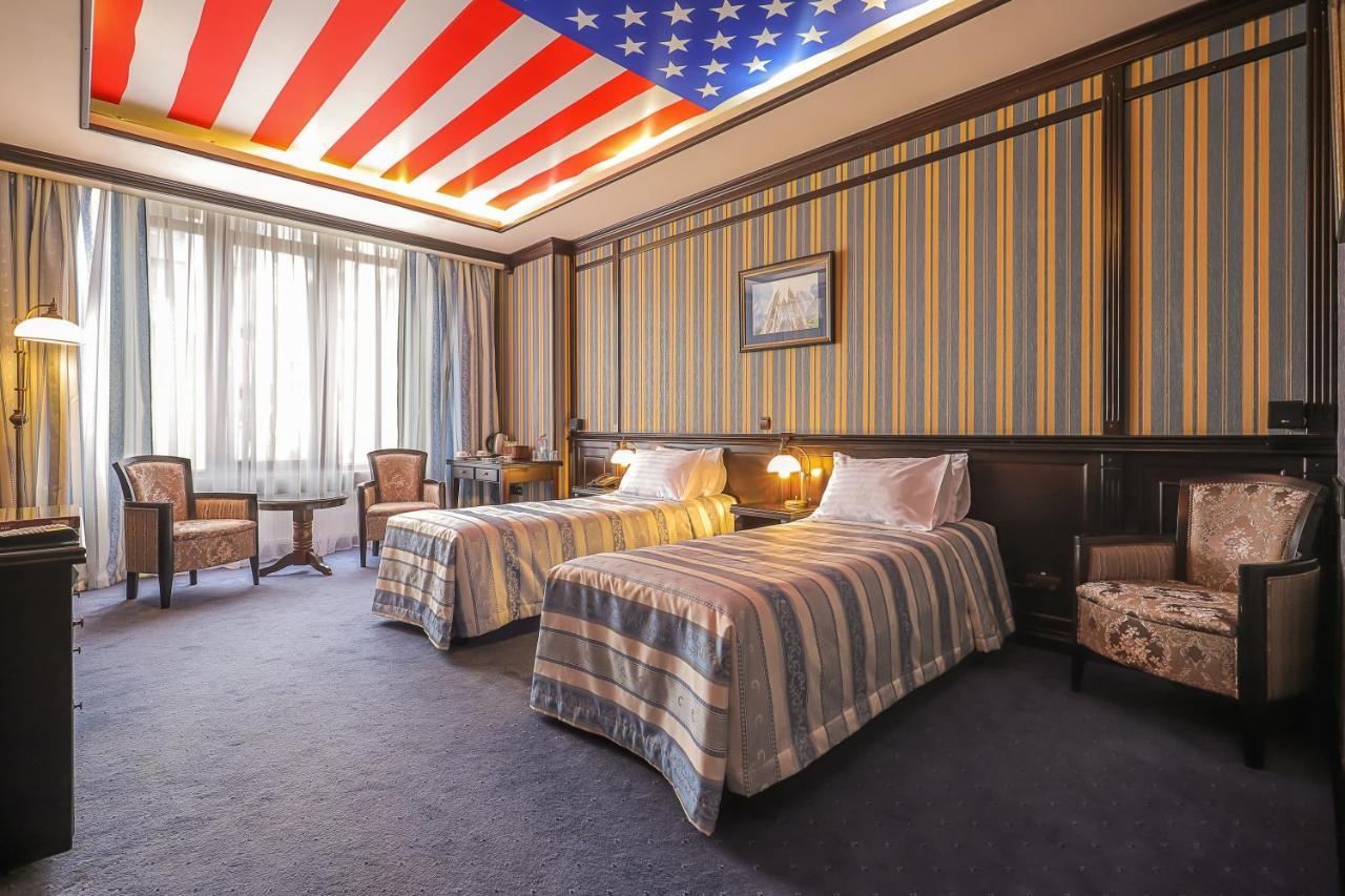 Attache Hotel Kiev Ngoại thất bức ảnh