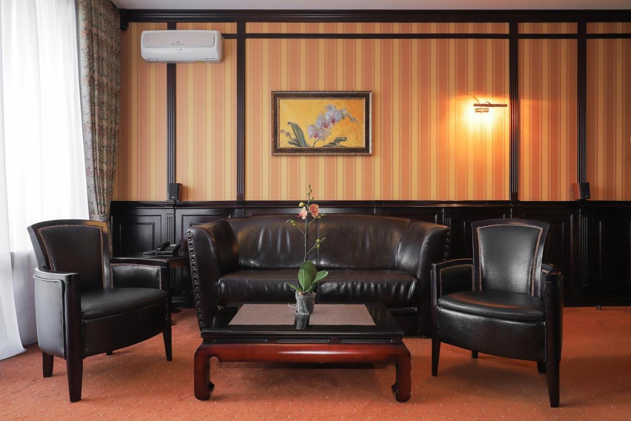 Attache Hotel Kiev Ngoại thất bức ảnh